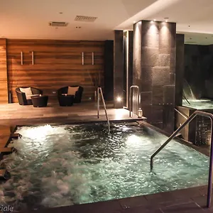 Hotel 4 ****