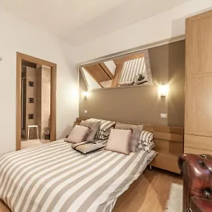 Ubaldi Luxury Pensión